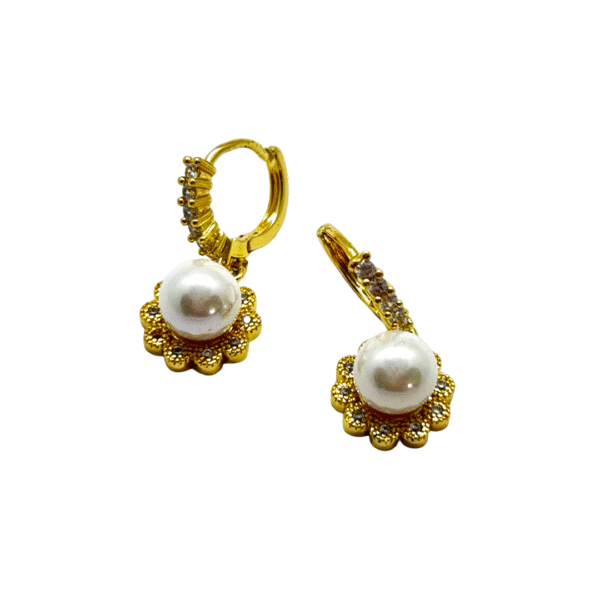 Arete Flor de Luz – Belleza que florece desde tu esencia